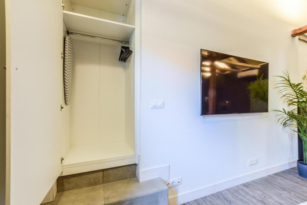 Apartment Gran Via Rustico Madrid
